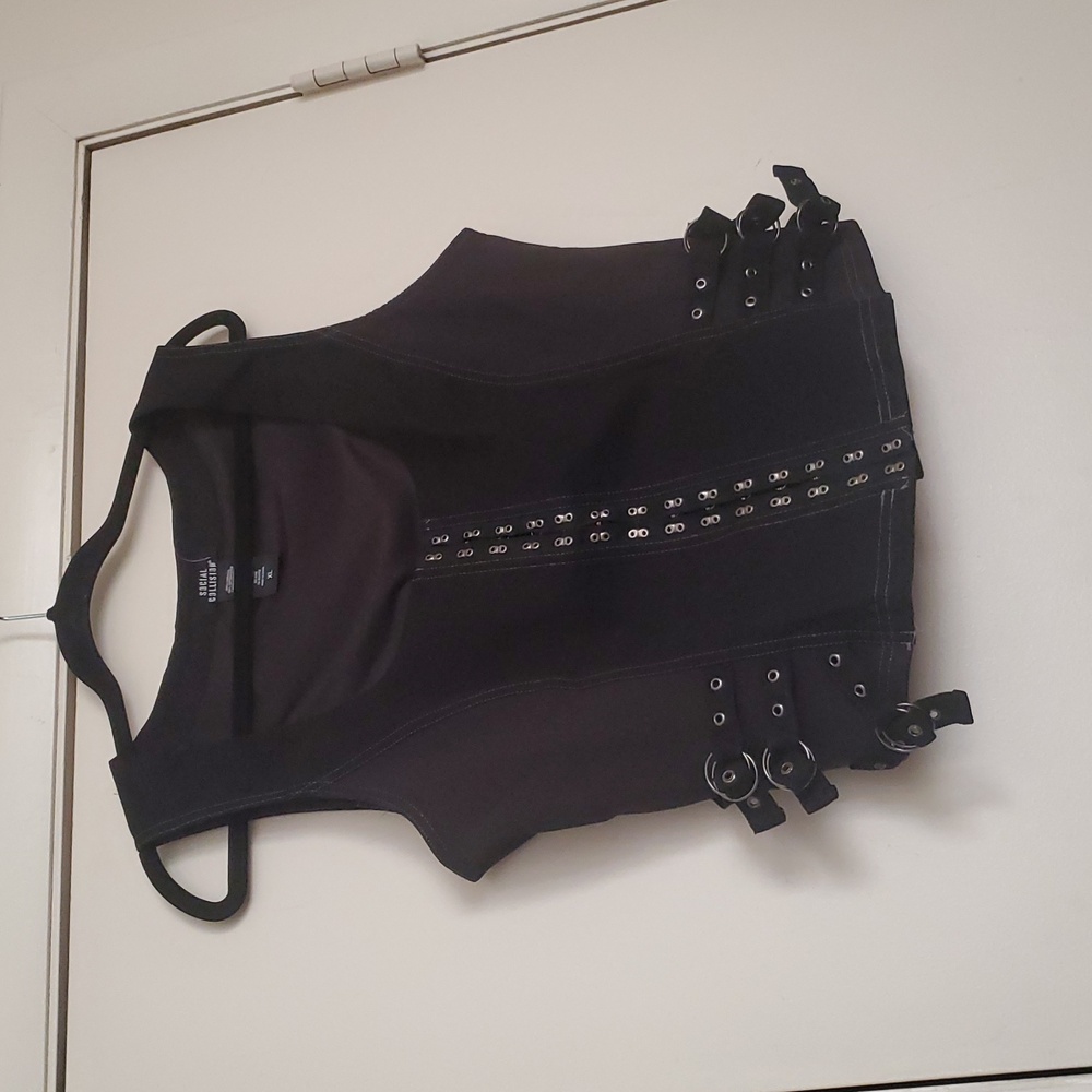 *NWT* Social Collision Black Hook & Eye Sleeveless Tank Top with Buckle Details - Picture 4 of 16
